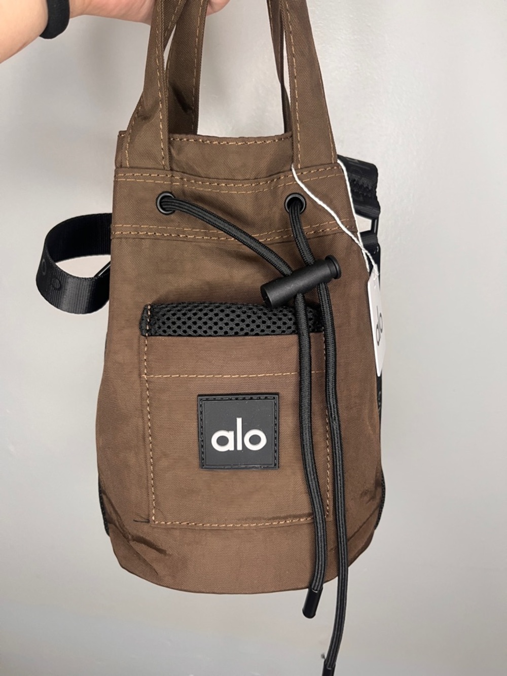 Alo Yoga bucket-style crossbody bag NWT BROWN AVAILABLE - Picture 11 of 15